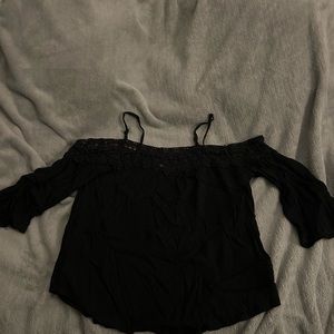 Xhilaration black off the shoulder shirt size small
